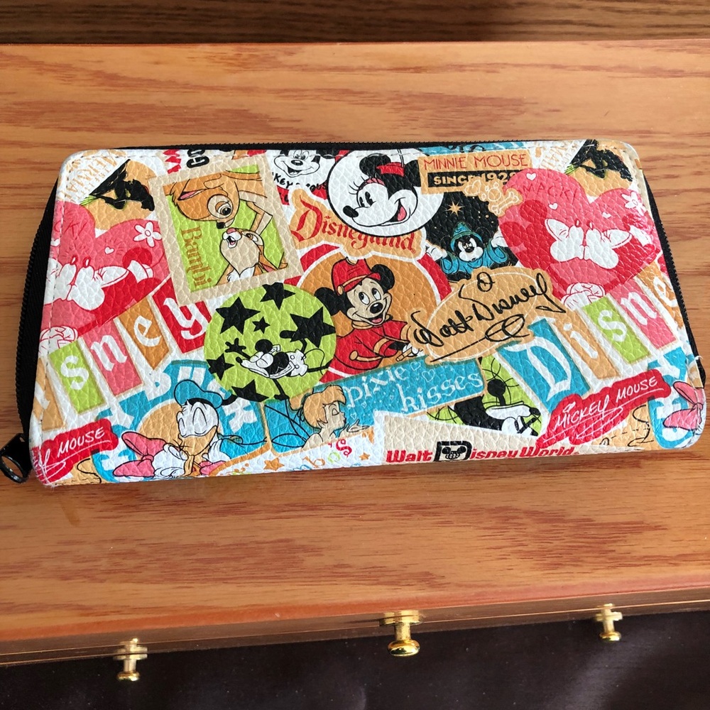 Disney Mickey and Minnie Wallet